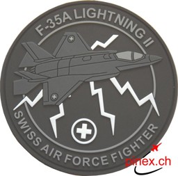 Immagine di F-35 A Lightning II Swiss Air Force PVC glow in the dark Abzeichen. Zeigen Sie mit diesem Badge Ihre Zustimmung zum F-35 für die Schweizer Luftwaffe. 