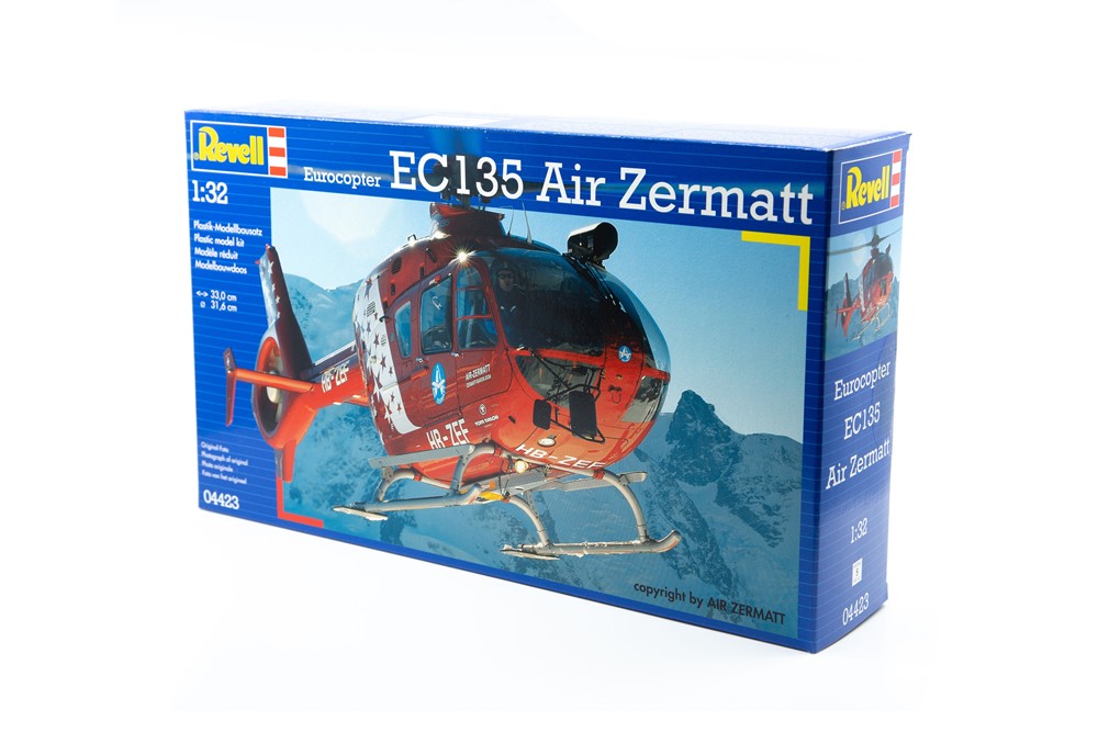 Immagine di Revell EC-135 Air Zermatt Plastikbausatz 1:32
