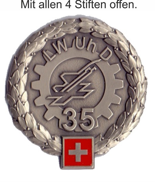 Bild von Luftwaffenunterhaltsdienst 35 Silber Béretemblem. Mit allen 4 Stiften offen. Auf Styropor aufgesteckt für den Versand..