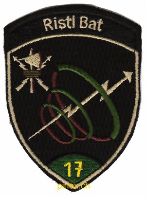Bild von Ristl Bat 17 grün mit Klett Militärbadge